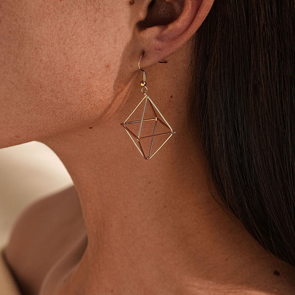 Charming Earring for Any Occasion