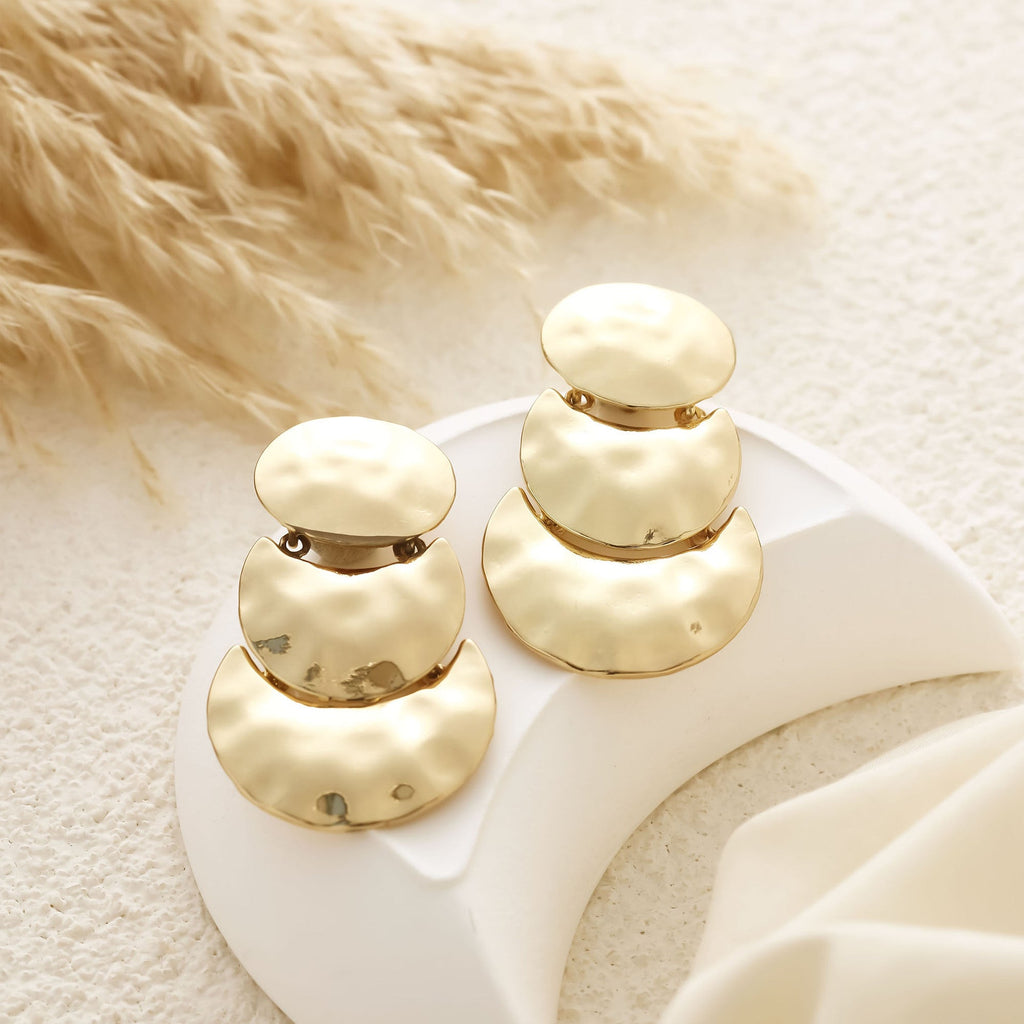 Beautiful Gold Earring with Unique Style