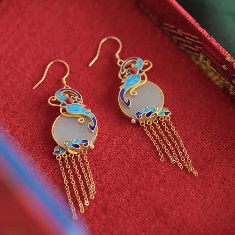 Beautiful Silver Earring with Unique Style