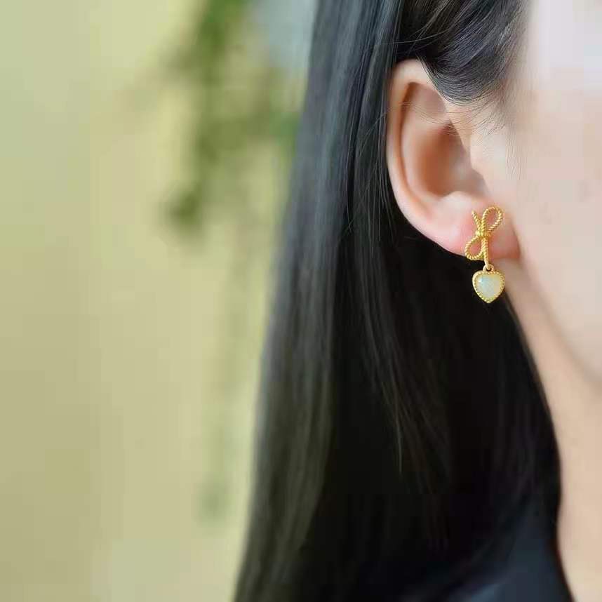 Romantic Earring for Special Moments