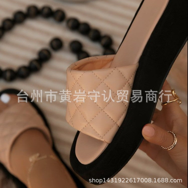 Chic Orthopedic Sandals with Unique Design