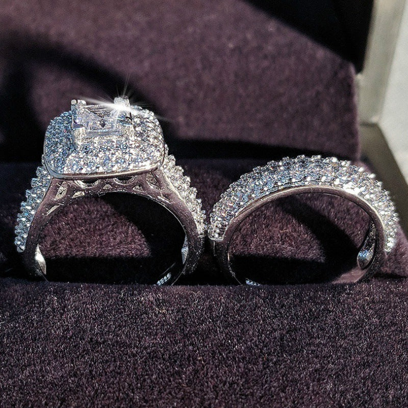 Classic Silver Ring with Timeless Appeal