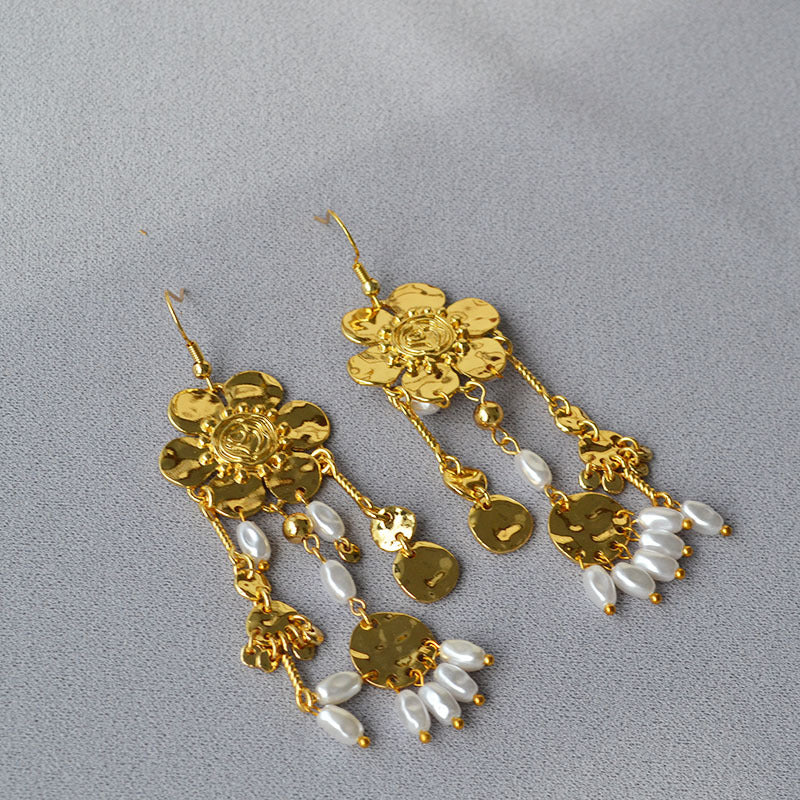 Delicate Artisan Pearl Earring
