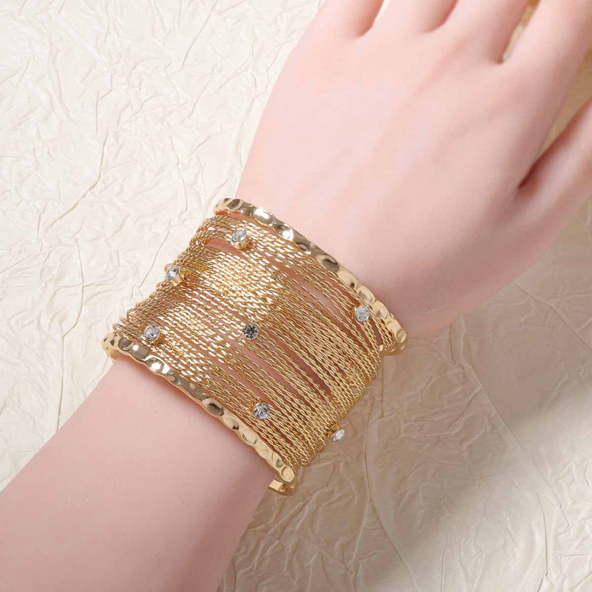 Romantic Bracelet for Special Moments