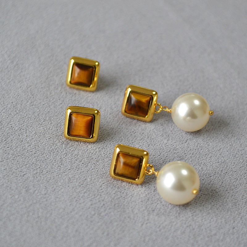 Elegant Silver Earring for Every Occasion