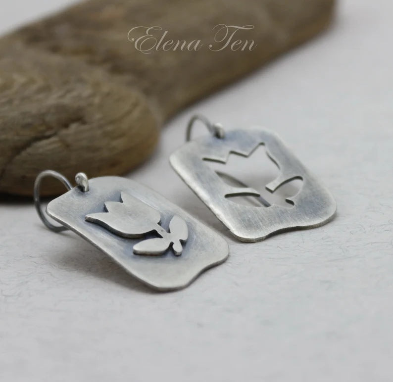 Charming Earring for Any Occasion