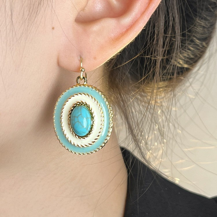 Classic Earring with Timeless Appeal