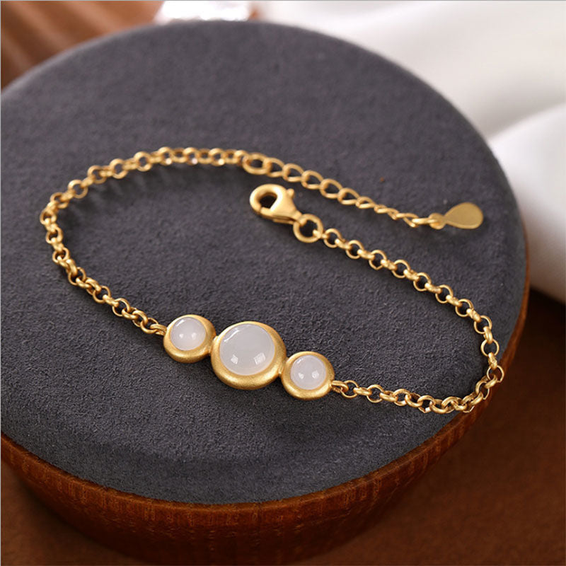 Charming Silver Bracelet for Any Occasion