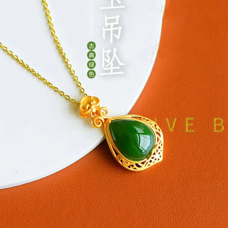 Romantic Gold Necklace for Special Moments