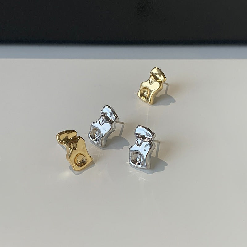 Charming Earring for Any Occasion