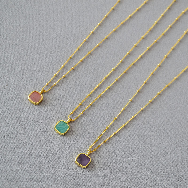 Beautiful Gold Necklace with Unique Style