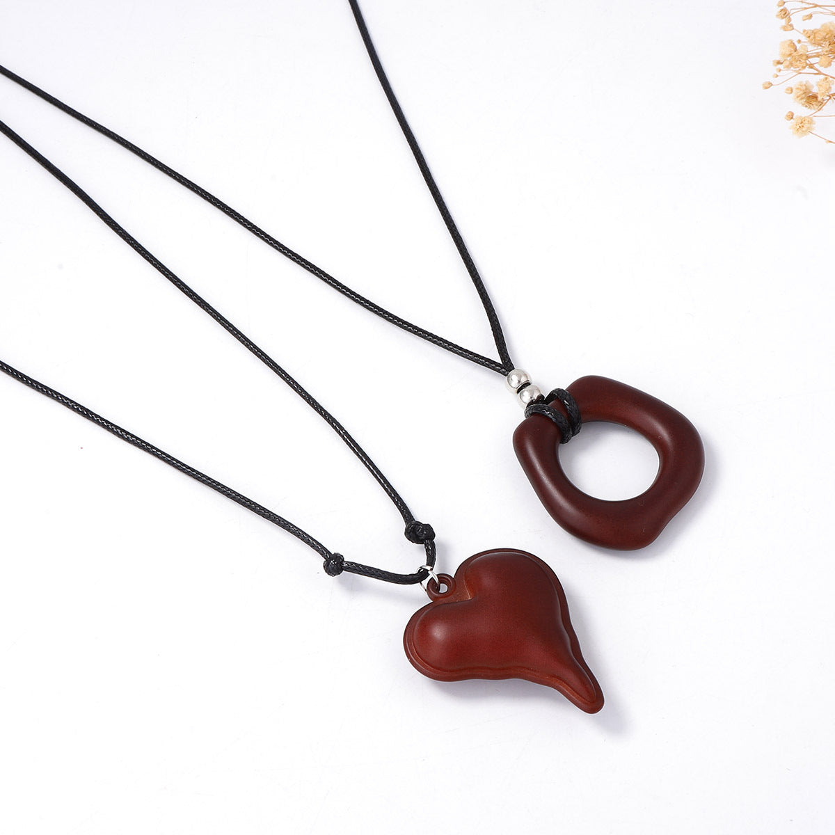 Charming Piece for Any Occasion