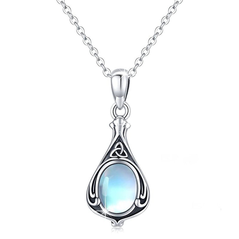 Romantic Silver Necklace for Special Moments