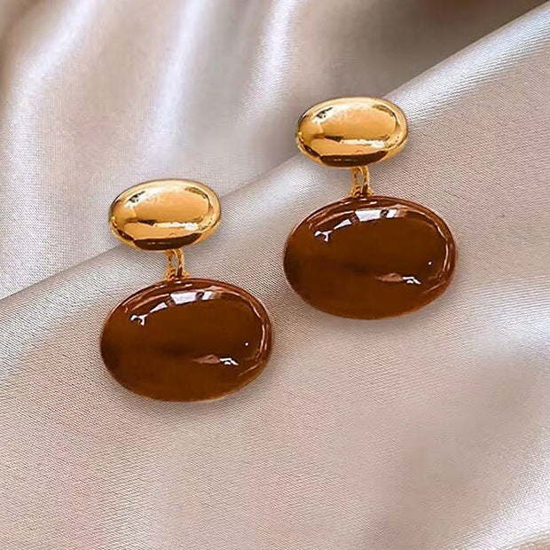 Classic Earring with Timeless Appeal