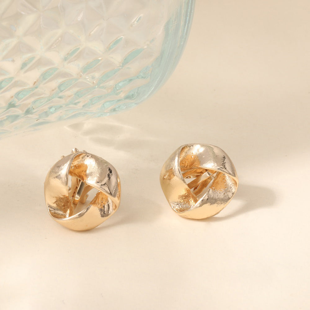 Delicate Artisan Gold Earring
