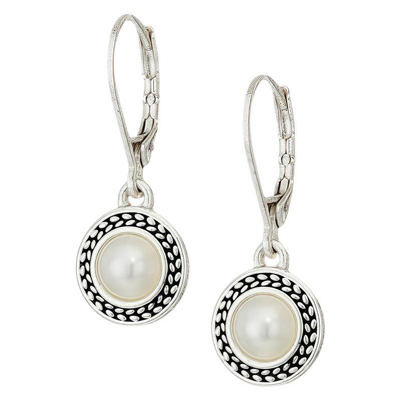 Charming Pearl Earring for Any Occasion
