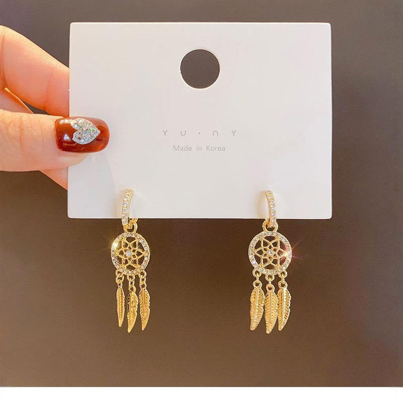 Beautiful Silver Earring with Unique Style