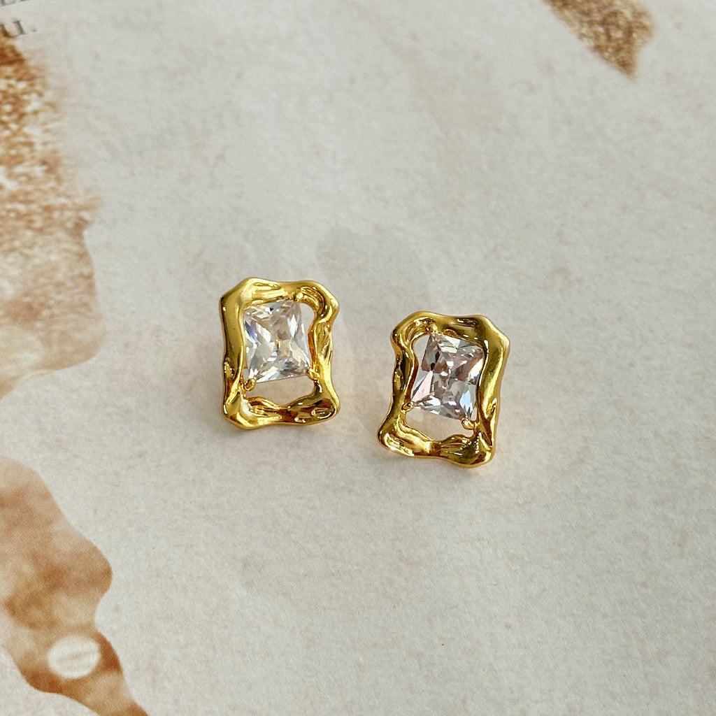 Romantic Earring for Special Moments