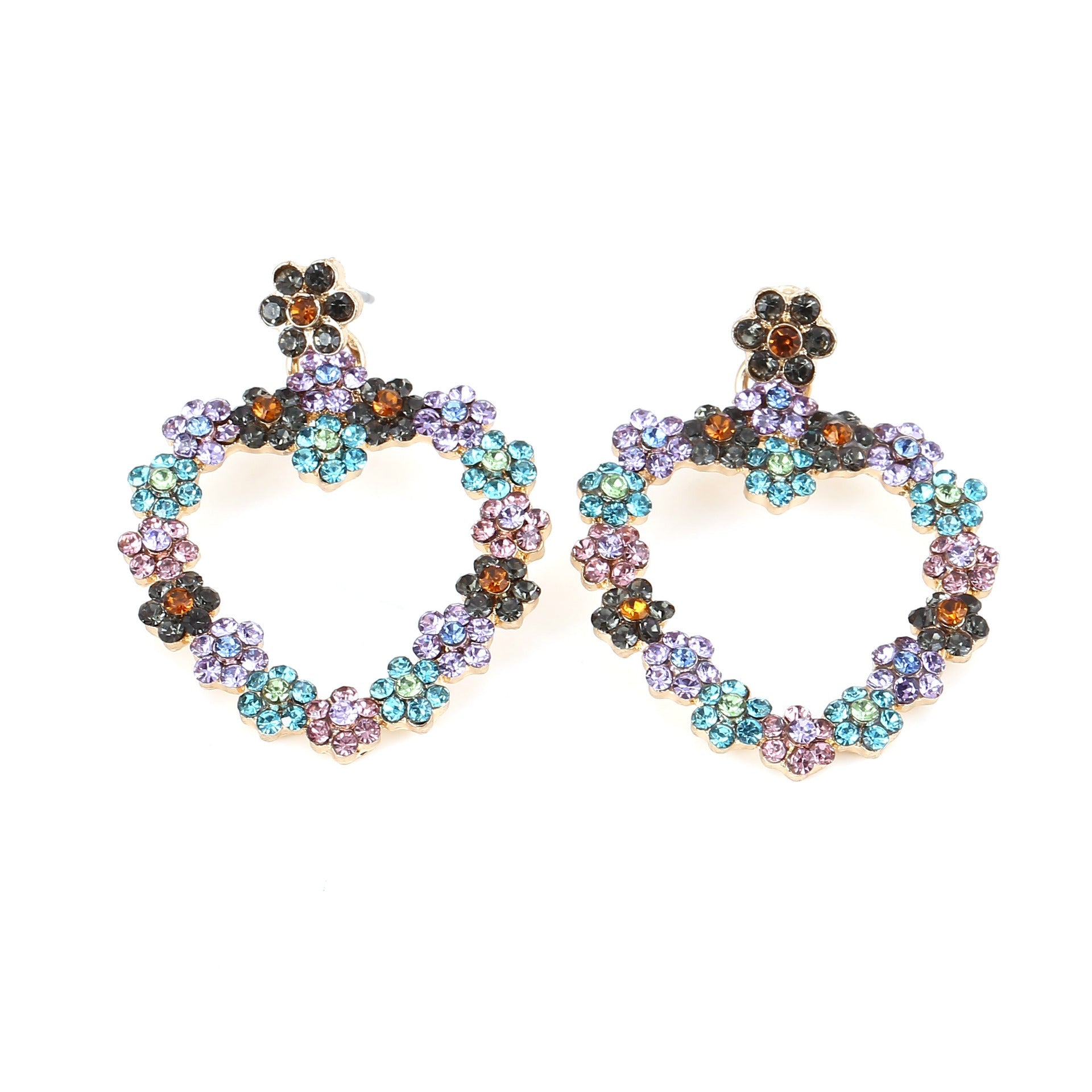 Charming Earring for Any Occasion