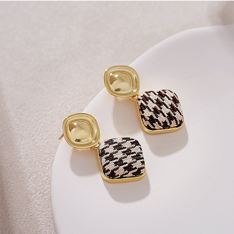 Vintage Handmade Earring