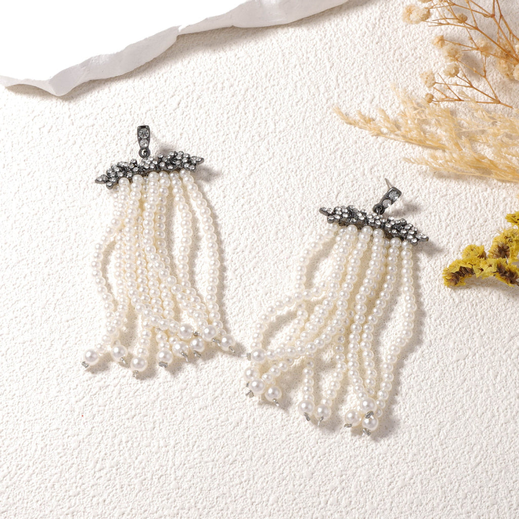 Romantic Pearl Earring for Special Moments