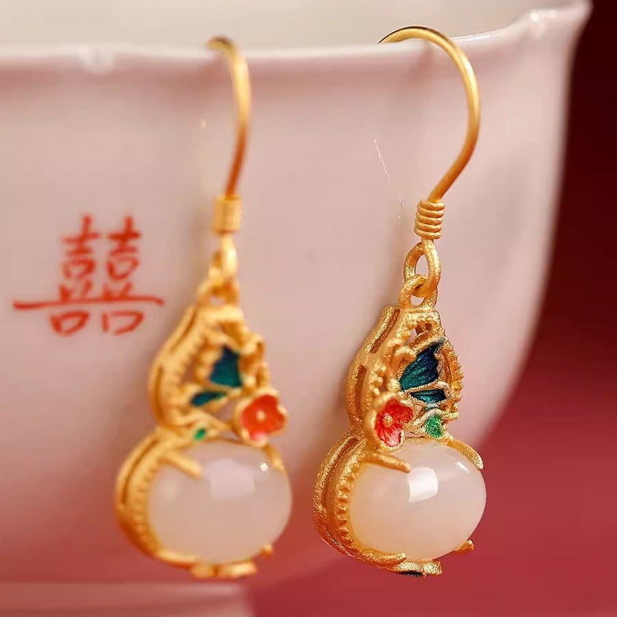 Classic Silver Earring with Timeless Appeal