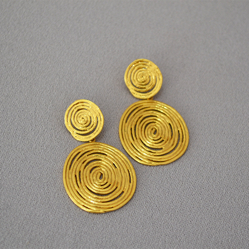 Vintage Handmade Gold Earring