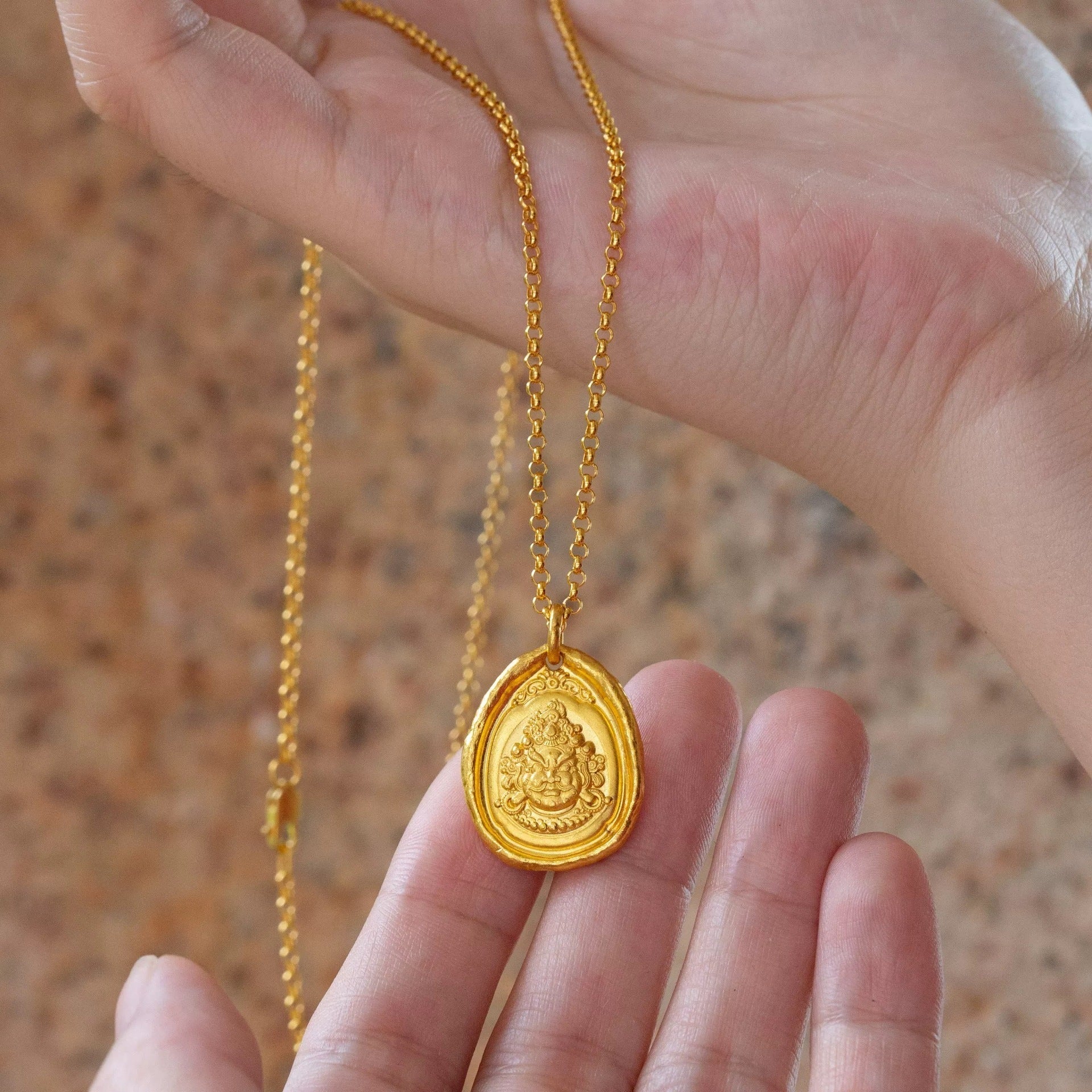 Elegant Piece for Every Occasion