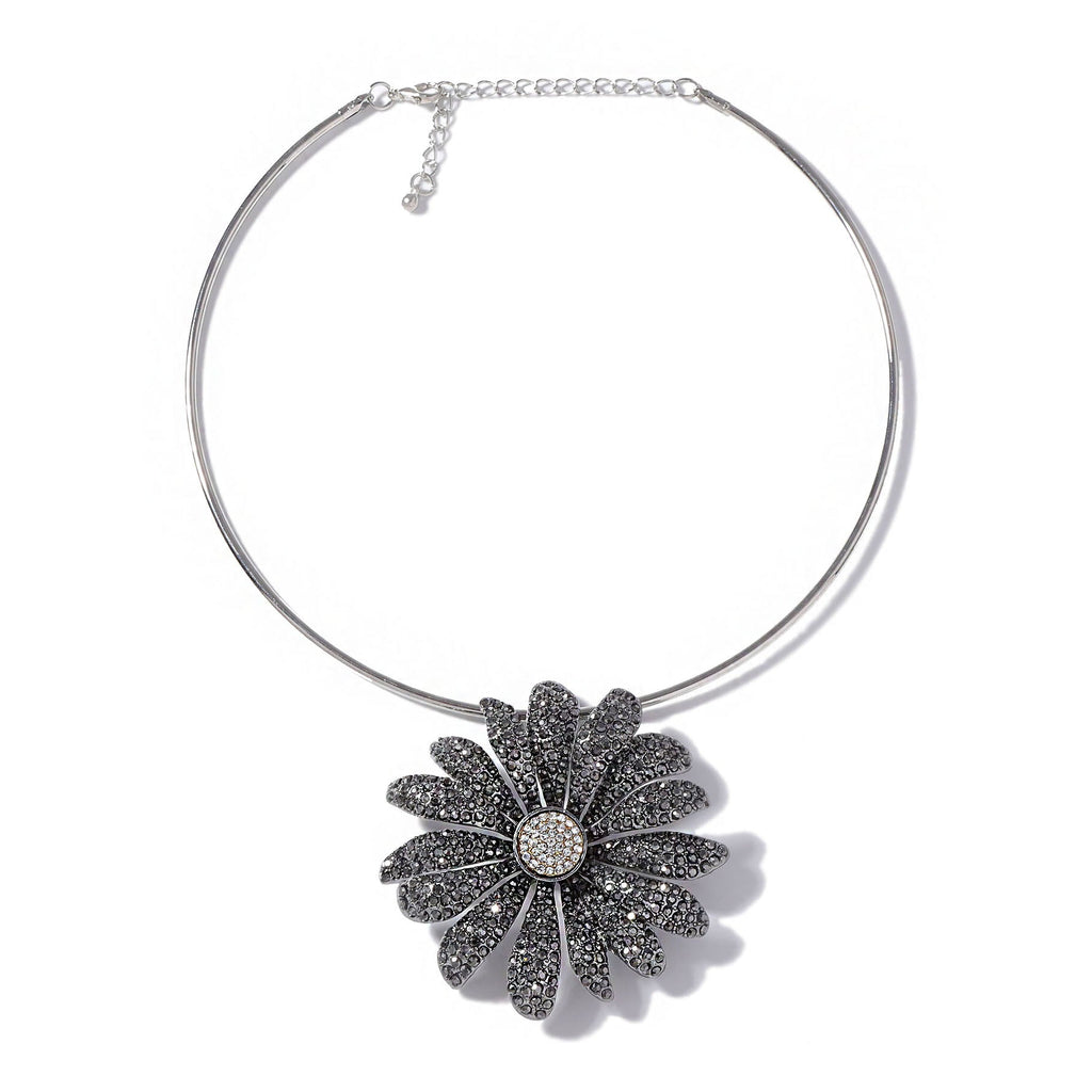 Elegant Pendant for Every Occasion