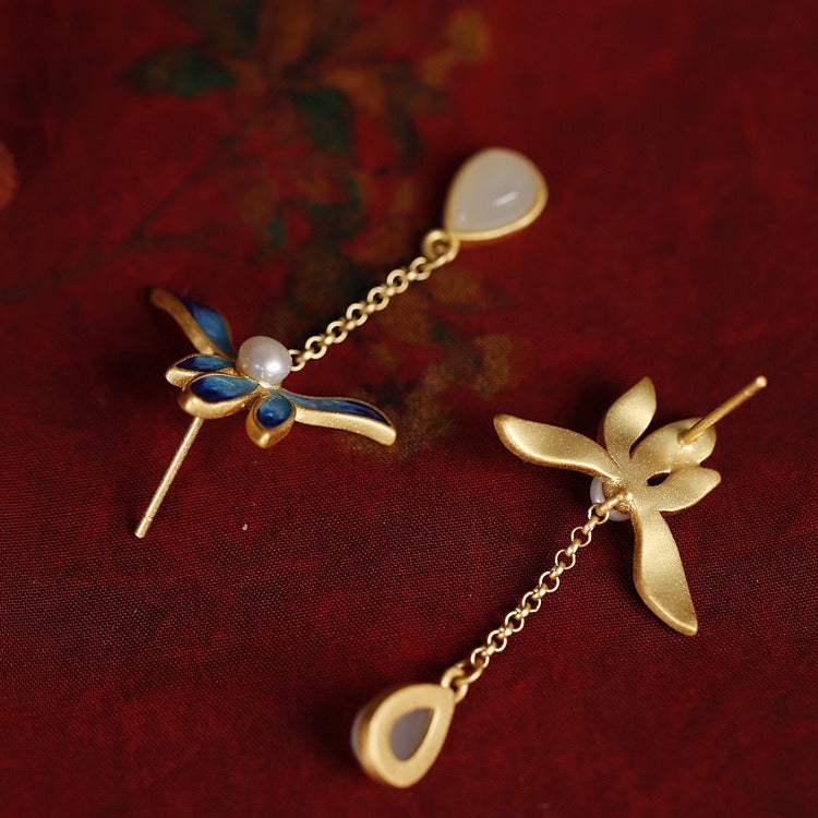Elegant Gold Earring for Every Occasion
