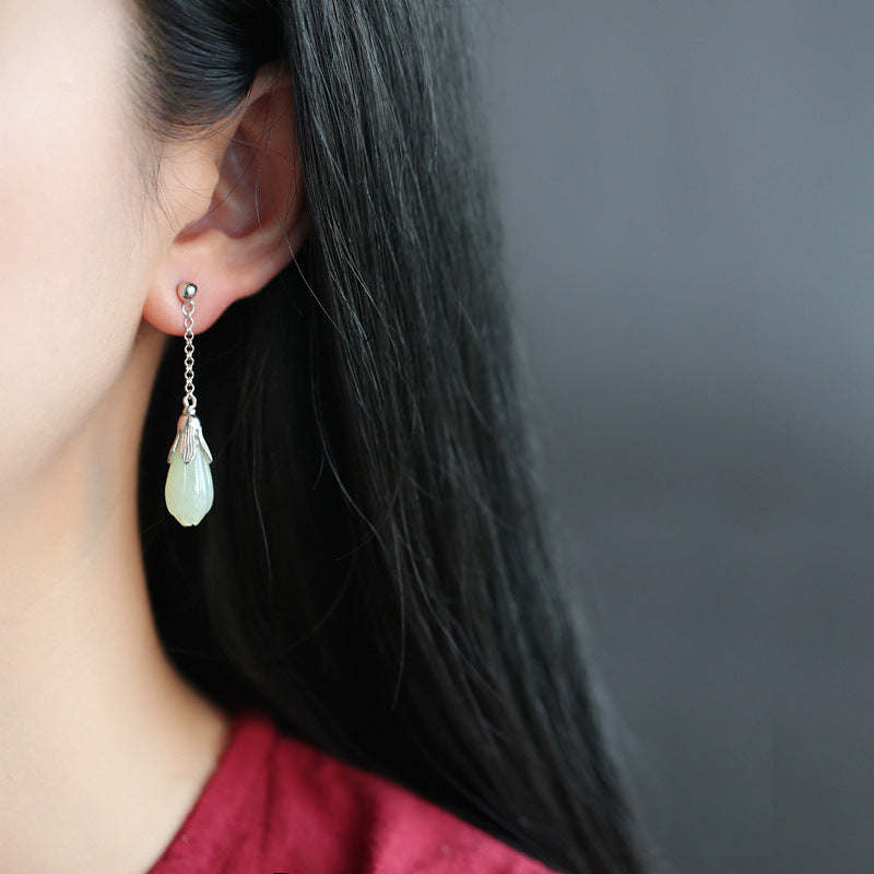 Romantic Silver Earring for Special Moments