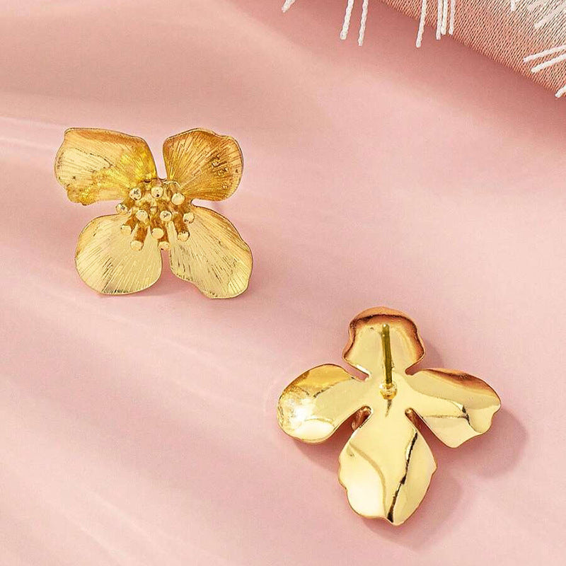 Classic Earring with Timeless Appeal