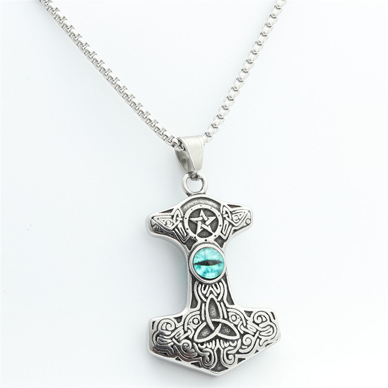 Elegant Pendant for Every Occasion