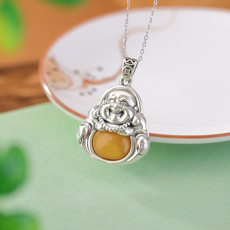 Classic Silver Pendant with Timeless Appeal
