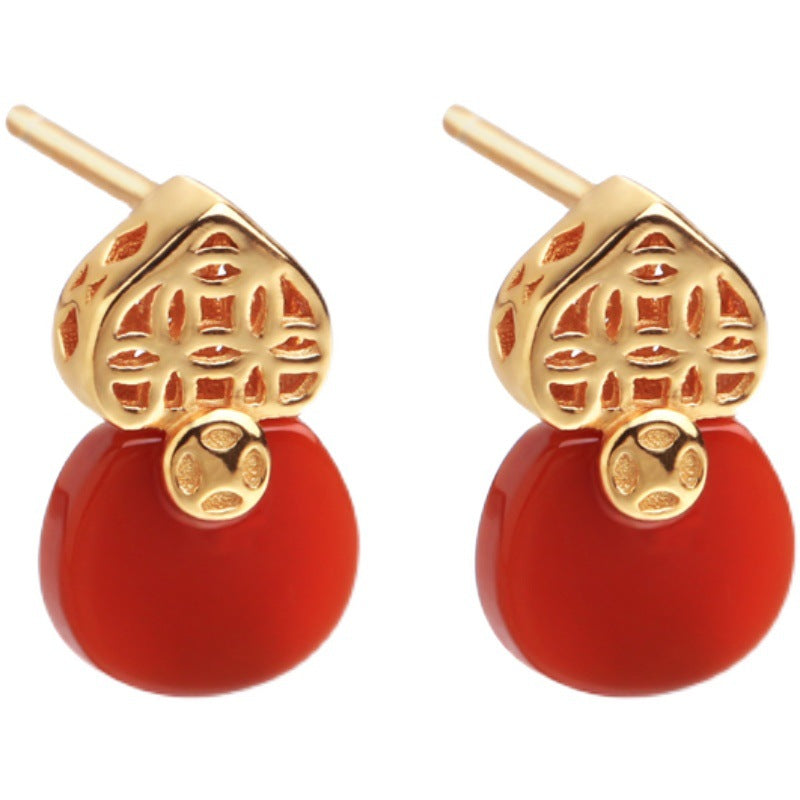 Romantic Silver Earring for Special Moments