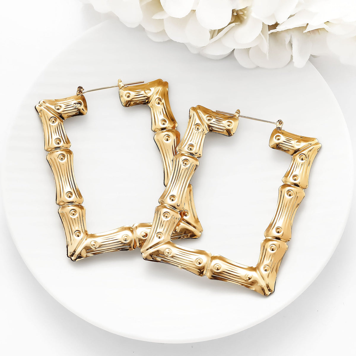 Elegant Gold Earring for Every Occasion