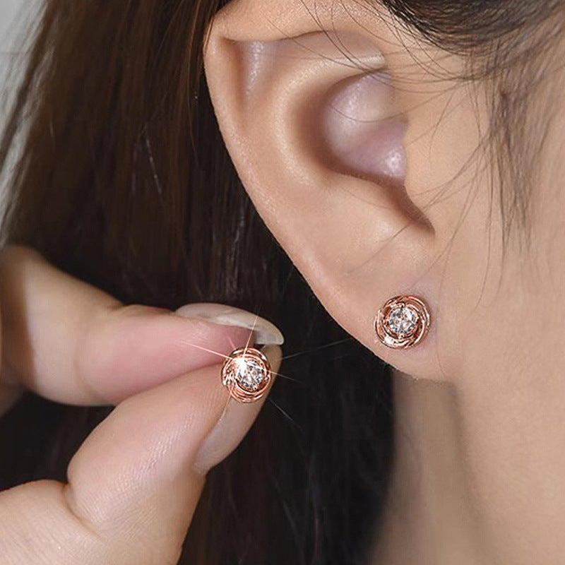 Charming Earring for Any Occasion