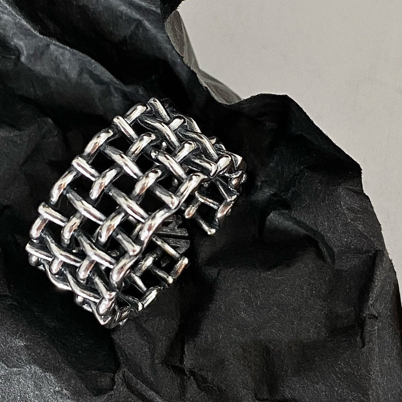 Charming Silver Ring for Any Occasion