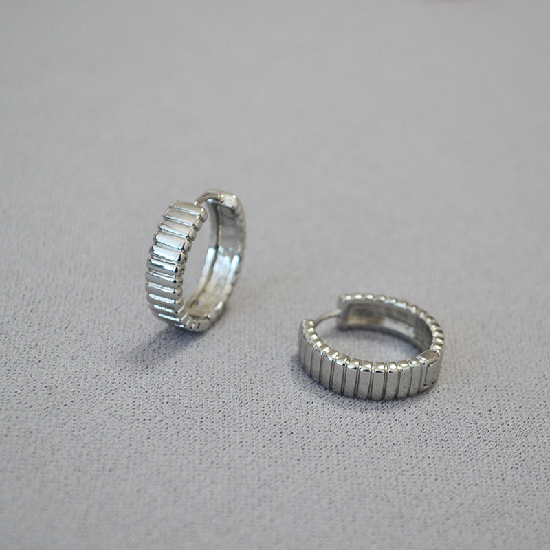 Charming Gold Earring for Any Occasion