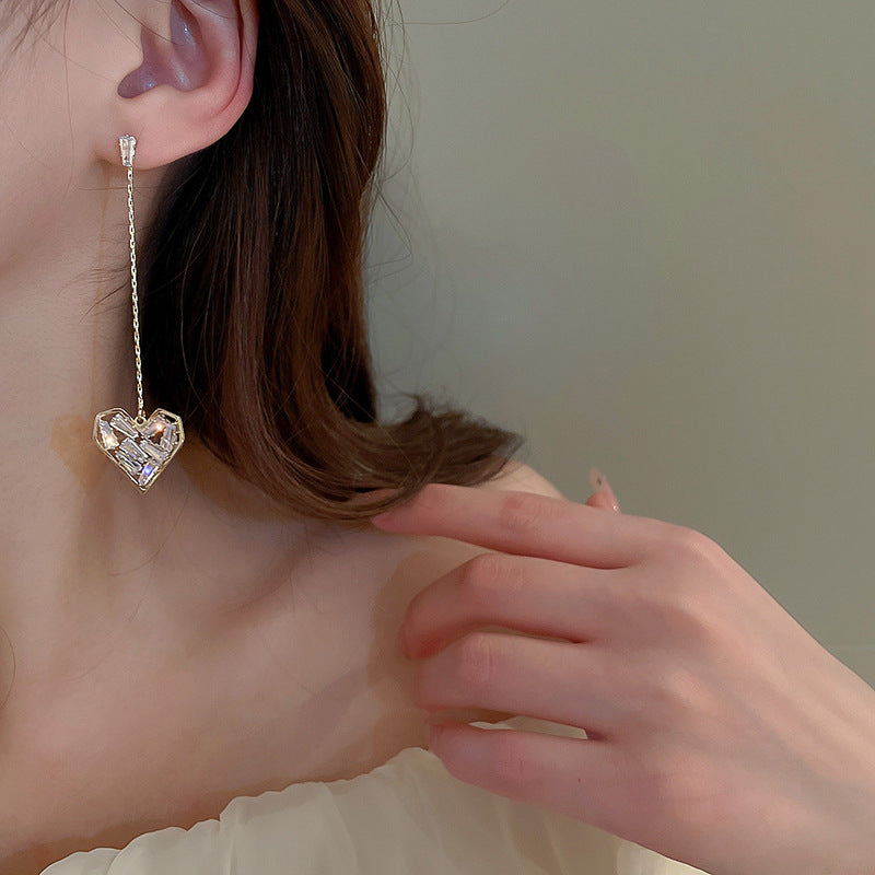 Charming Earring for Any Occasion