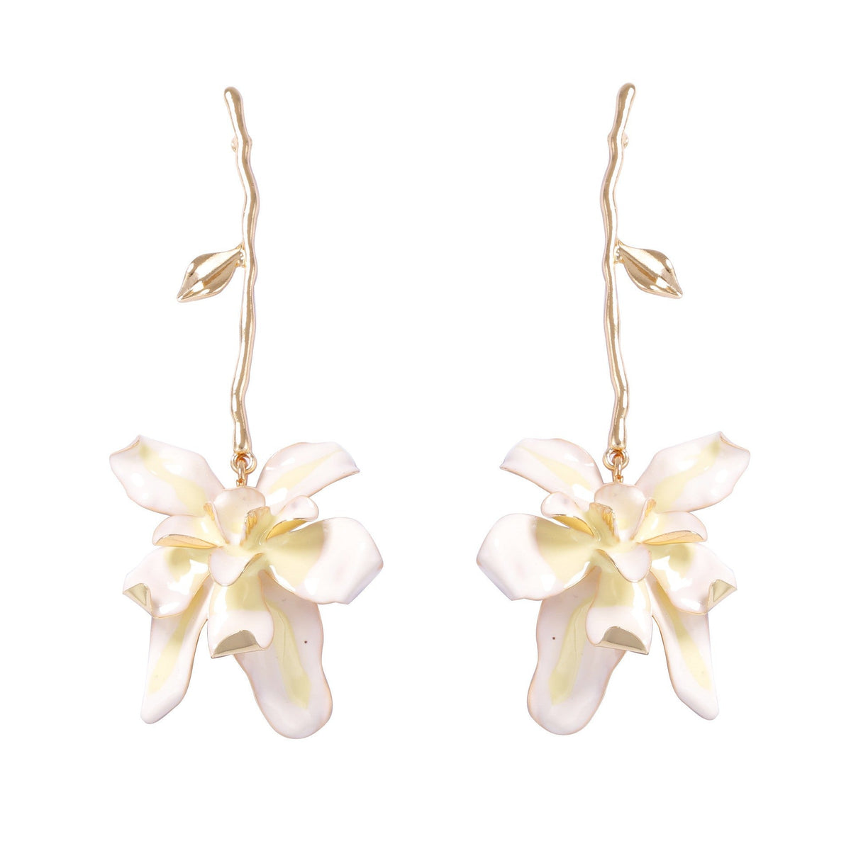 Classic Earring with Timeless Appeal