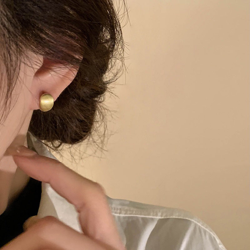 Classic Earring with Timeless Appeal