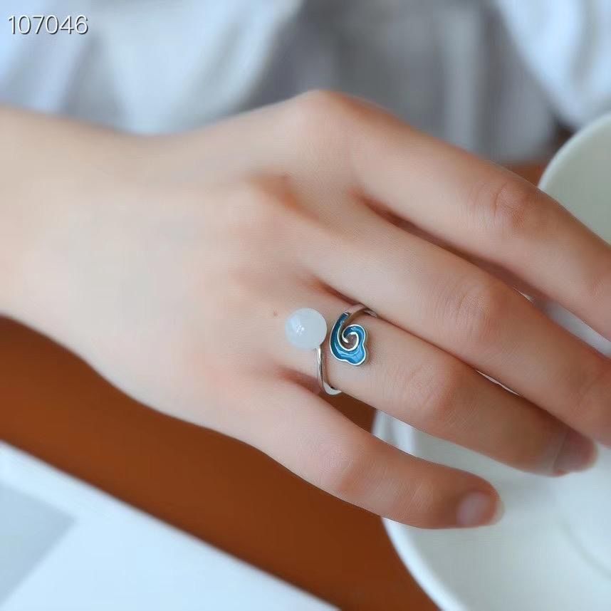 Elegant Silver Ring for Every Occasion