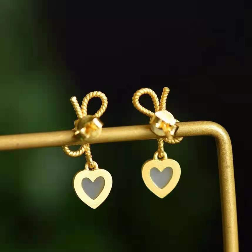 Romantic Earring for Special Moments
