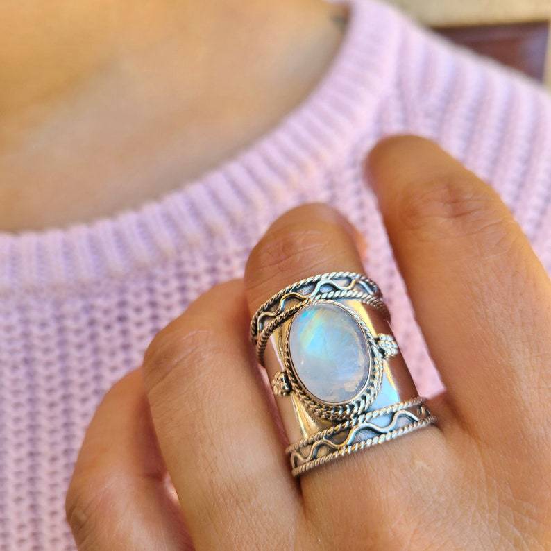 Romantic Silver Ring for Special Moments