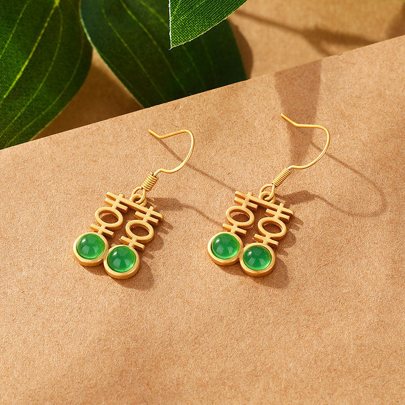 Classic Gold Earring with Timeless Appeal