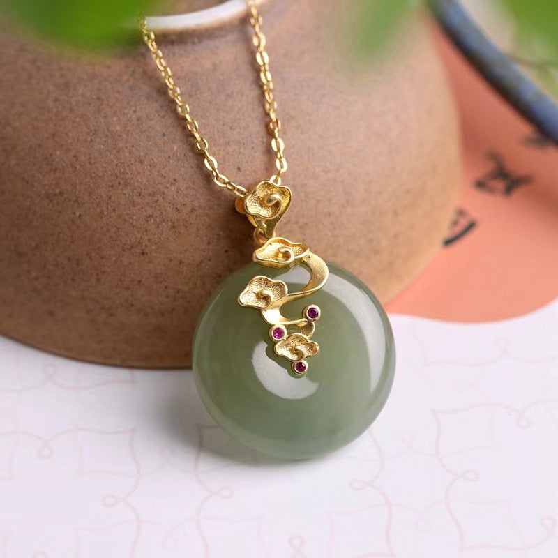 Elegant Gold Necklace for Every Occasion