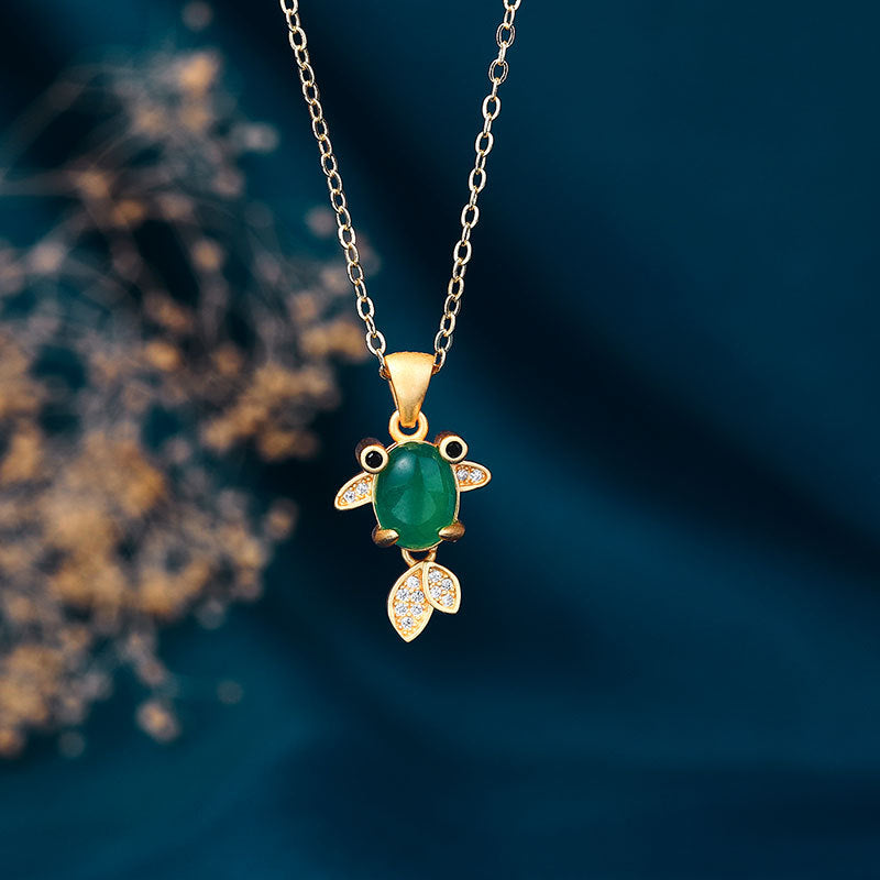 Stunning Gold Necklace for Daily Wear