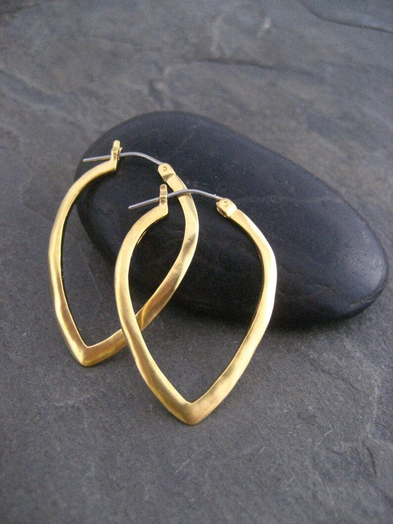 Stunning Earring for Daily Wear