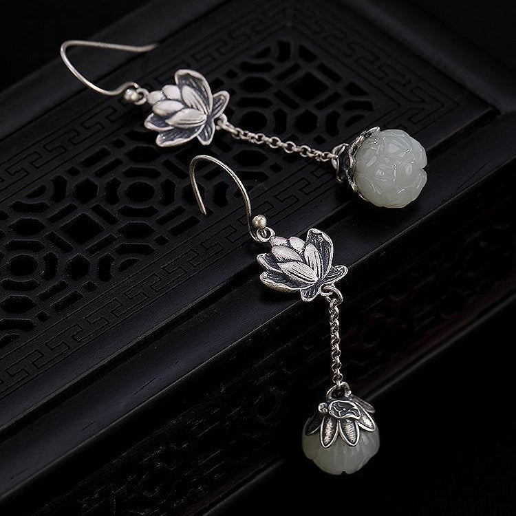 Classic Silver Earring with Timeless Appeal